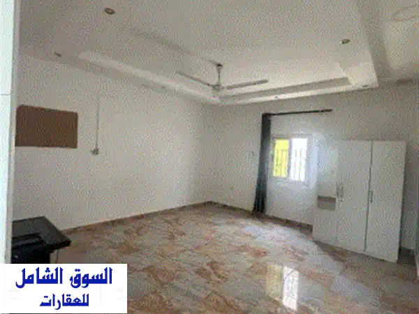 للإيجار استوديو واسع جدا شامل الكهرباء والماء...