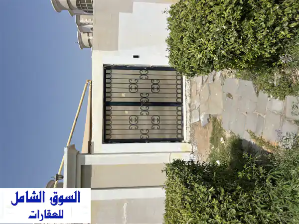 للايجار غرفة وصالة