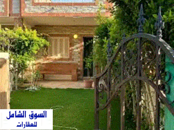 للبيع شاليه مستقل بالكامل بحديقة ورووف داخل قرية...