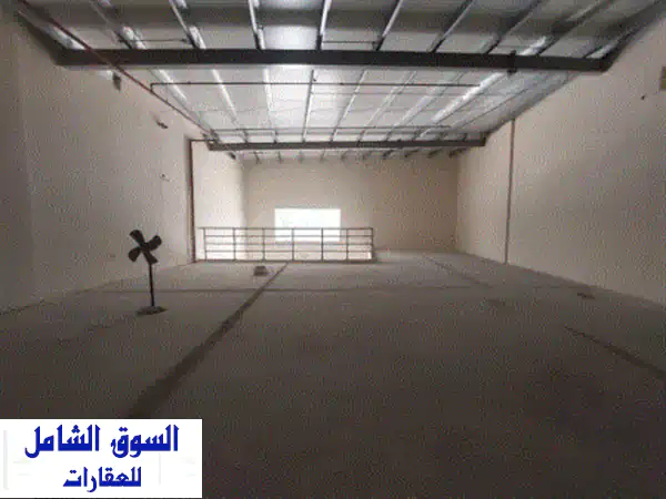 مستودع للإيجار بالجرف الصناعية عجمان | 3900 قدم مربع...