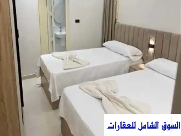 شقة مصيفية للإيجارالعوام مكيفة ترى البحربالفرش...