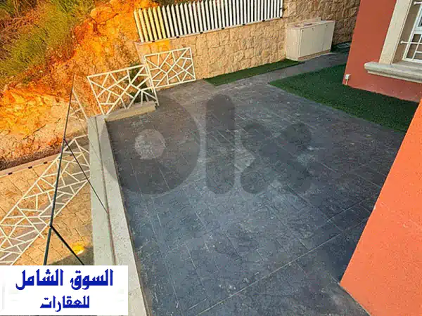 شقة مفروشة للإيجار في البترون - بسبينة | إطلالة بحرية بانورامية وشرفة واسعة