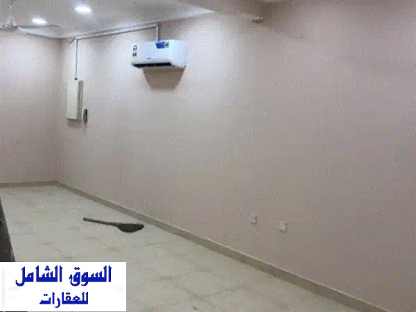 يوجد لدينا شقة استوديو للإيجار شامل الكهرباء...