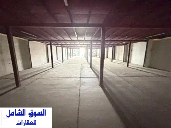 مستودع للإيجار السنوي في الصناعية 2 في إمارة الشارقة. مميزات المستودع: ميزانين، إجمالي المساحة ...