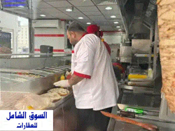 مطعم وكافيتريا للتنازل  فرصة استثمارية مميزة في عجمان الموقع الراشدية 3  شارع عبدالله بن عبود ...
