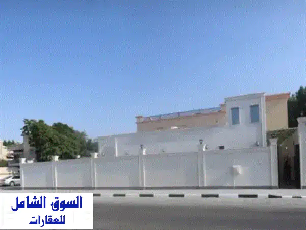 للبيع من المالك مباشرة فيلا في الشارقة منطقة...