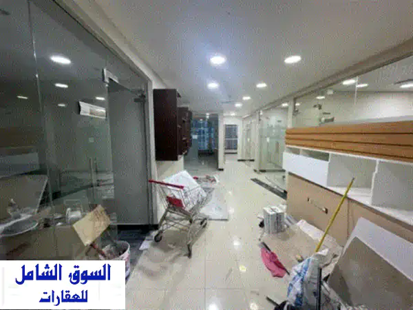 بنتهاوس تجاري فاخر للإيجار في الرميلة 2. فرصة ذهبية للشركات والمكاتب بموقع مميز وتجهيزات جاهزة ...