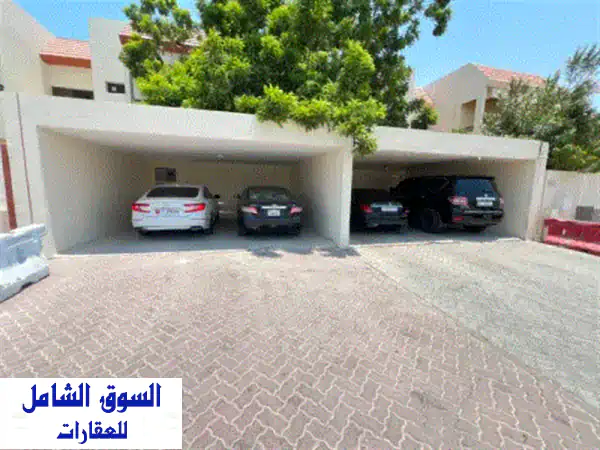 فيلا للإيجار السنوي في شرقان  الشارقة تضم 6 غرف...