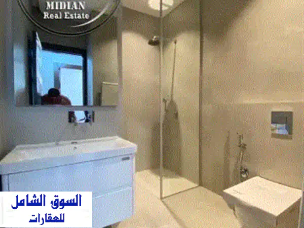 رقم الاعلان 9467 شقة أرضية دوبلكس للبيع أم السماق مساحة 350م مع مسبح وتراسات وحدائق تشطيبات ديكورات ...