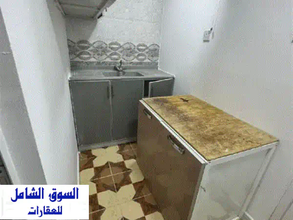 استوديو للإيجار في البسيتين بالقرب من الملك...