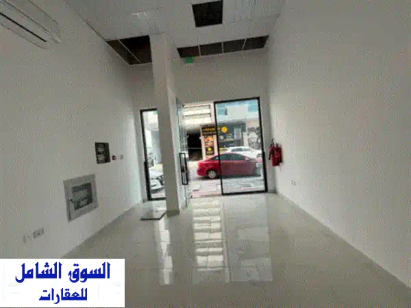 للإيجار السنوي محل في الحميدية  عجمان بمساحة 600...