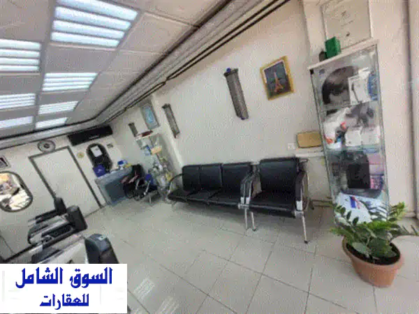 صالون حلاقة رجالي للبيع في الشارقة بشارع جمال عبدالناصر، المجاز 1، بموقع مميز واستراتيجي سكني ...