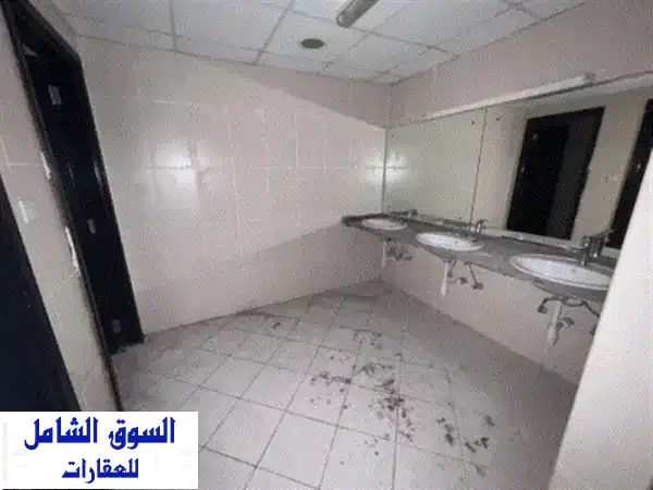 فرصة ذهبية: للإيجار رووف سكني تجاري فاخر في عجمان - إطلالة بحرية ساحرة ومسبح خاص | الرميلة 3، بجوار عجمان ون