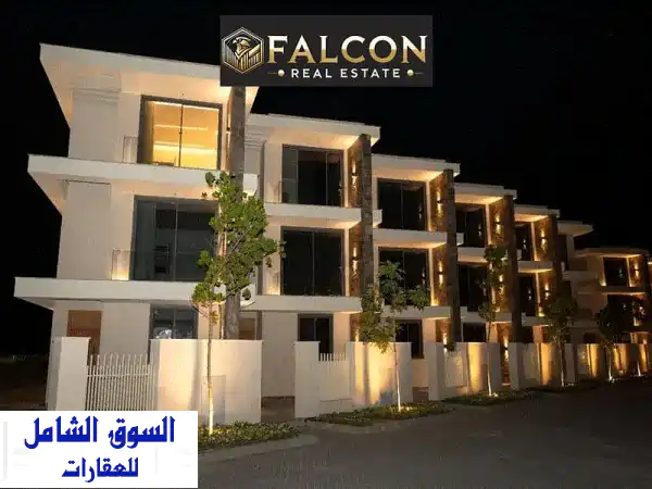 شاليه للبيع الساحل الشمالي: صف أول بحر بقلب المارينا...