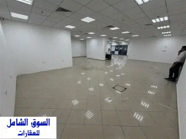 محل للإيجار السنوي بالقرب من كورنيش عجمان وفندق...