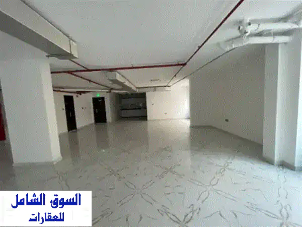 للإيجار مساحة تجاريه عبارة عن طابق ميزانين يصلح...