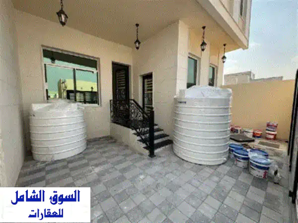 فيلا تاون هاوس للبيع في الحليو 1 المواصفات خمس...