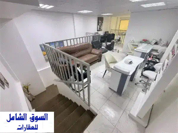 صالون سيدات شغال للبيع  فرصة مميزة في عجمان...