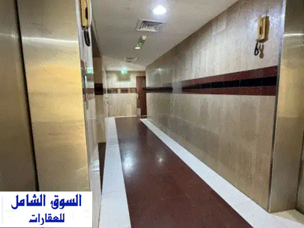 بناية للبيع في المجاز 3  شارع الخان (الشارقة) موقع...