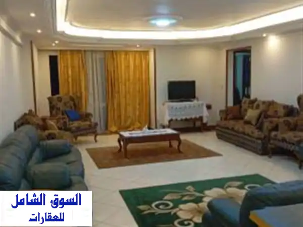 شقة 183 م مفروشة مكيفة للإيجار السنوى عالشارع جمال...