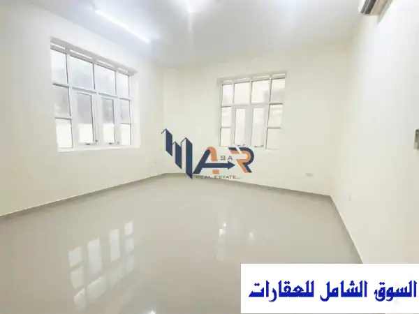 فيلا للإيجار التجاري بمدينة شخبوط مدخل مستقل حوش...