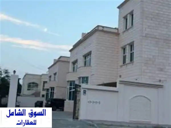 للايجار فيلا مع حوش خاص
