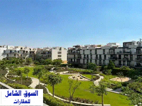 شقة متشطبة بموقع مميز استلام فوري في كورت يارد في بيفرلي هيلز دقائق من اركان بلازا الشيخ زايد 2