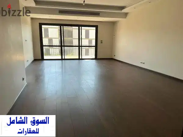 شقة متشطبة بموقع مميز استلام فوري في كورت يارد في بيفرلي هيلز دقائق من اركان بلازا الشيخ زايد