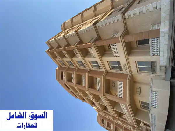شقة للبيع في كمبوند جرين هاوس بالتجمع الخامس – يبعد من طريق الاوسطي 500 م