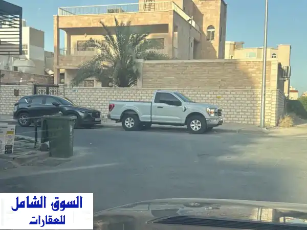 للبيع بيت قديم في الرميثية قطعة 7 المساحة 1000 م...