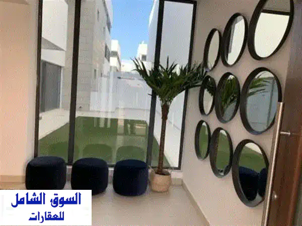 فيلا مع حديقة ومصعد متاحة للإيجار في المسيلة....