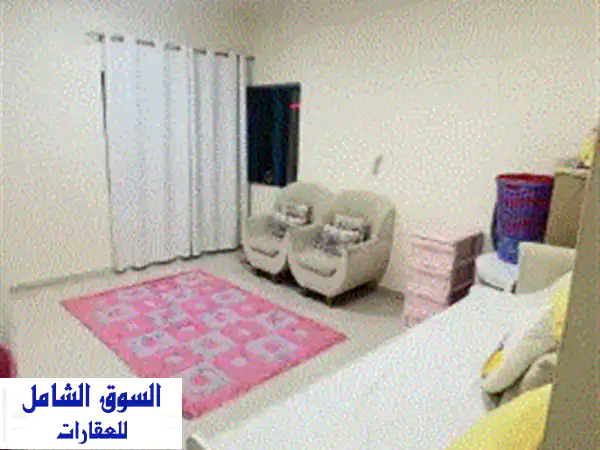 غرفة مفروشة للإيجار (للبنات / للموظفات فقط) سكن هادئ ونظيف في موقع مميز الموقع القاسمية  خلف بنك ...