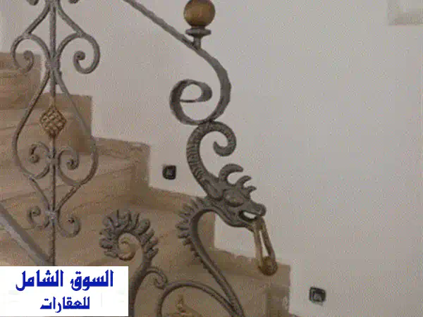 دوبلكس فاخر وجديد للإيجار في عشقوت: غرفتي نوم،...