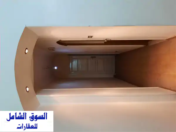 شقة إيجار شهري مناسبة لأسرة صغيرة  من المالك مباشرة...