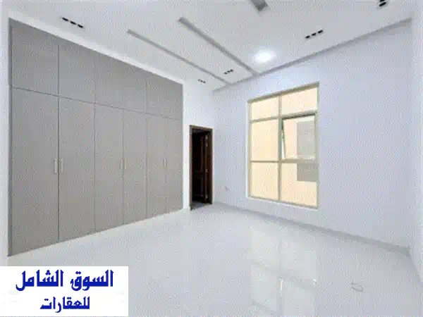 فيلا فاخرة للإيجار السنوي في الياسمين  عجمان<br/>5 غرف نوم<br/>مساحة كبيرة<br/>موقع مميز بالقرب من حديقة ...