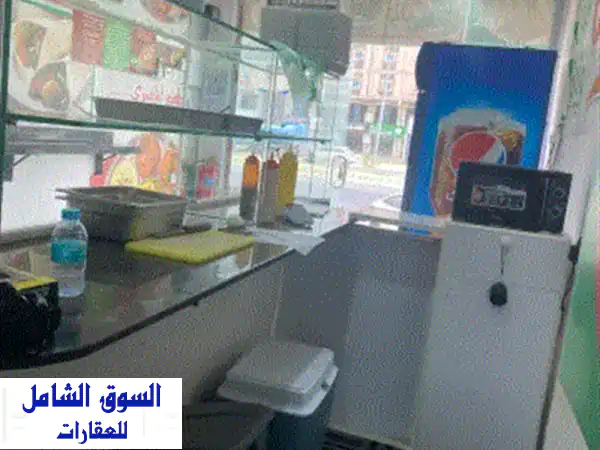 مطعم للتقبيل لعدم التفرغ مطعم للأكل المصري الشعبي متوفر فيه كل شيء متوفر معه السكن جاهز 4