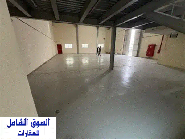 للبيع مستودع بموقع مميز في الصجعة، الشارقة. تملك حر لجميع الجنسيات مساحة الأرض 14200 قدم مربع. ...