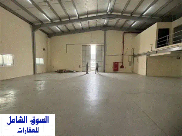للبيع مستودع بموقع مميز في الصجعة، الشارقة. تملك...