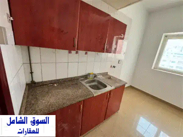 فرصة ذهبية! استوديو للإيجار السنوي في الغوير 16000 درهم – للعائلات بموقع حيوي وتشطيب راقٍ
