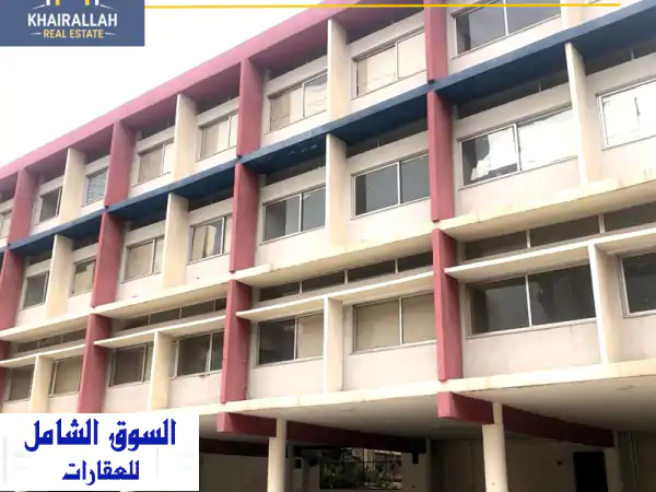 فرصة استثمارية نادرة: بناية ضخمة للبيع في برج...