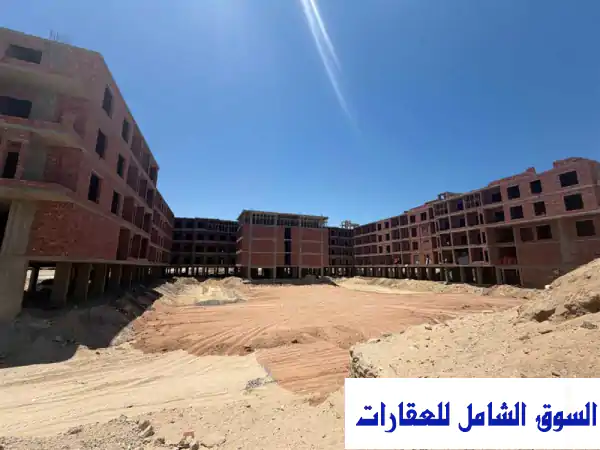 استوديو بإطلالة مباشرة على المسبح مقدم 35  في أكوا تقسيط للبيع الغردقة البحر الأحمر