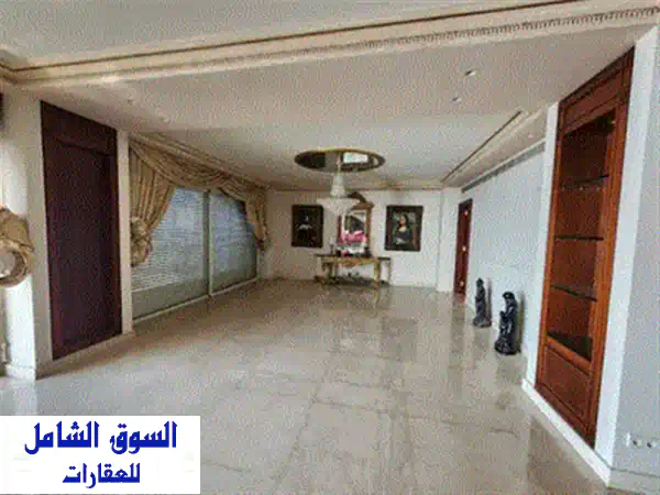 شقق للبيع رأس بيروت: فخامة خط أول بإطلالة بحرية خلابة ومواقف خاصة