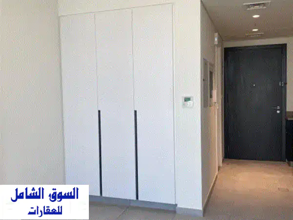 استوديو فاخر للبيع بالممشى الشارقة: فرصتك...