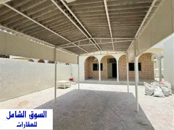 فيلا مستقلة للإيجار السنوي في الدراري | بيت عربي فسيح...