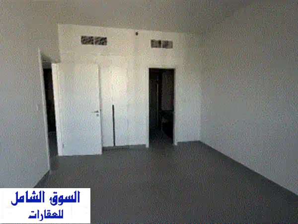 شقة فاخرة للبيع بالشارقة الجادة: غرفة وصالة، إطلالة ساحرة، بسعر 850 ألف وقابل للتفاوض!