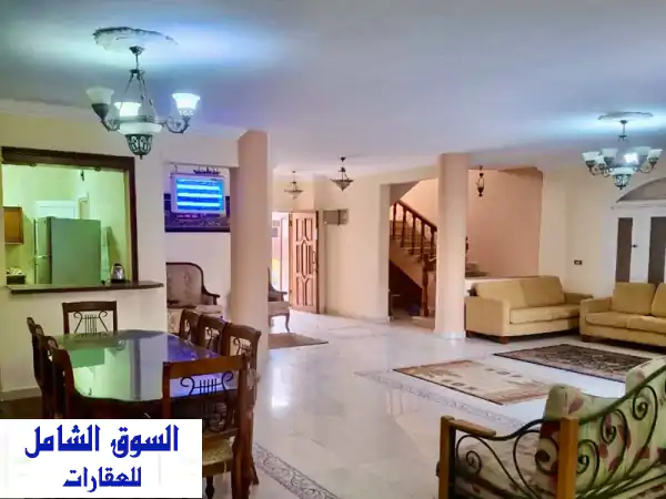 فرصة ذهبية: فيلا فاخرة مستقلة للبيع...