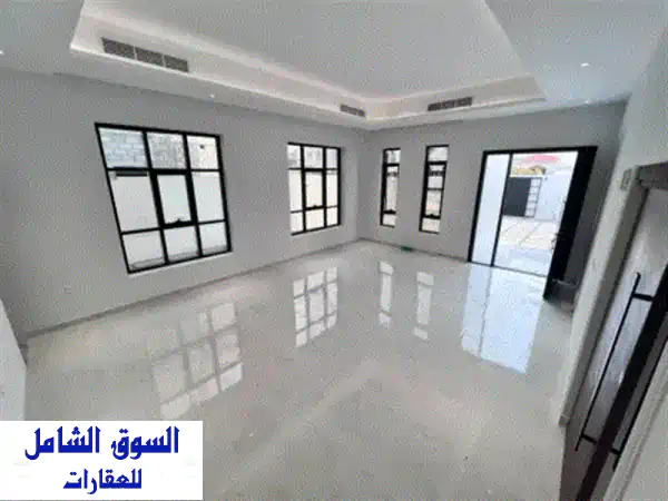 استأجر فيلا سمارت هوم جديدة كلياً في الحوشي الشارقة | فخامة عصرية، 4 غرف ماستر، 5000 قدم، أول ساكن