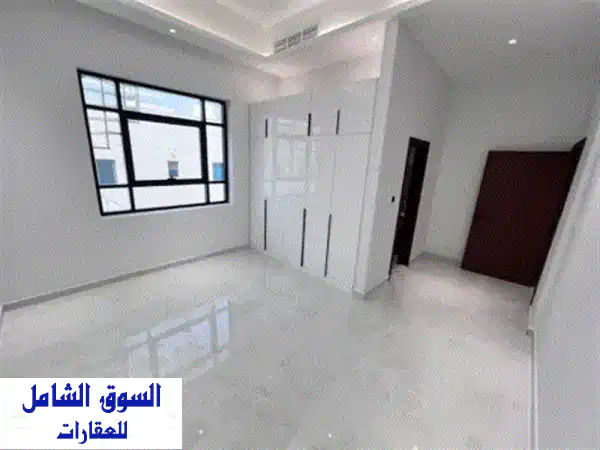 استأجر فيلا سمارت هوم جديدة كلياً في الحوشي الشارقة | فخامة عصرية، 4 غرف ماستر، 5000 قدم، أول ساكن 2