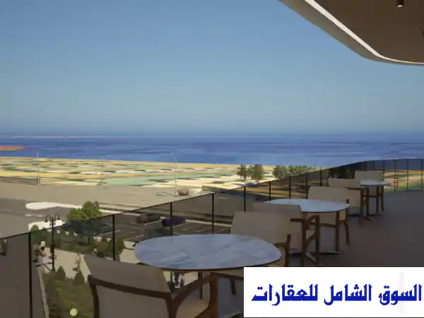 امتلك محلك التجاري 156 متر على مع مساحة خارجية 14 يطل مباشرة البحر في اضخم مول تجاري تقسيط للبيع بلو هب الجلالة العين السخنة