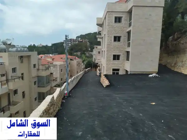 شقة للبيع في بلدة دميت الشوف المساحة 170 متر صك أخضر اطلالة بحر وجبل بناء جديد ترتيب داخلي ممتاز ...